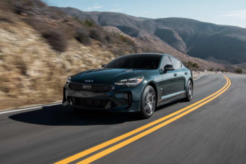 2022-Kia-Stinger-22-1.jpg