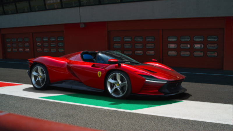 Ferrari-Daytona-SP3-1.jpg