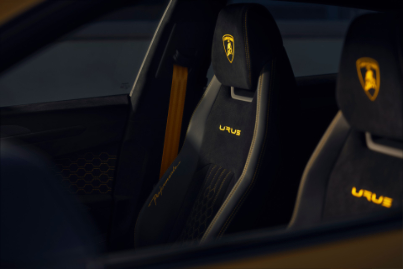 2023-Lamborghini-Urus-Performante-39.jpg