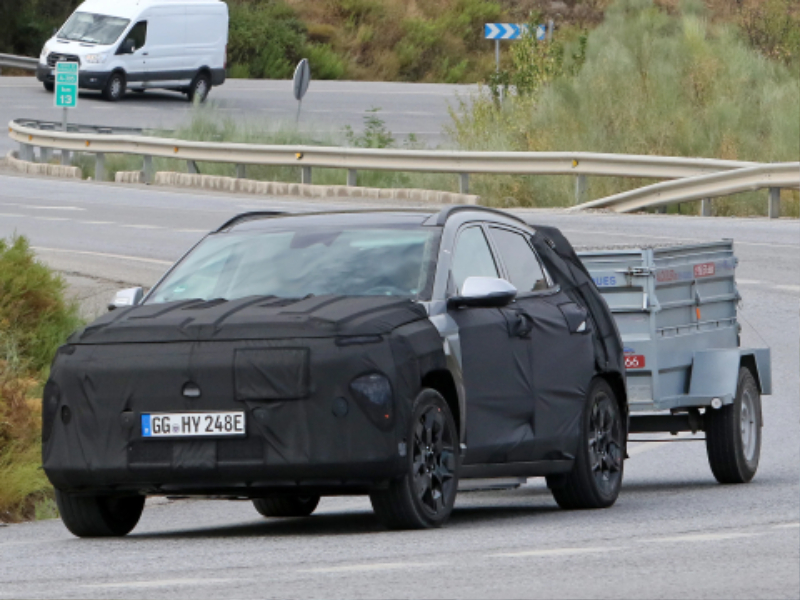 new-hyundai-kona-electric-spy-shots..jpg