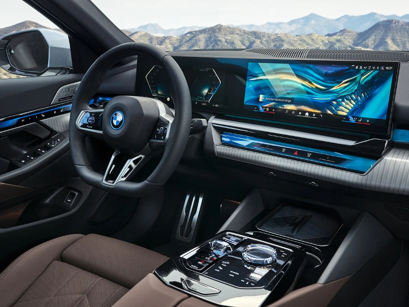 JDP_2024 BMW i5 eDrive40 Interior Dashboard.jpg