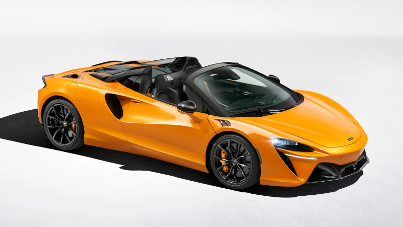 McLaren Artura Spider 2024-11.jpg