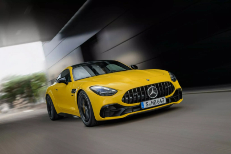 Mercedes-AMG-GT-43-Coupe-11-2048x1367.jpg
