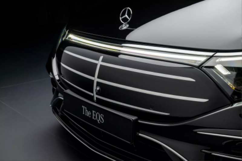 2025-Mercedes-EQS-0410-13.jpg