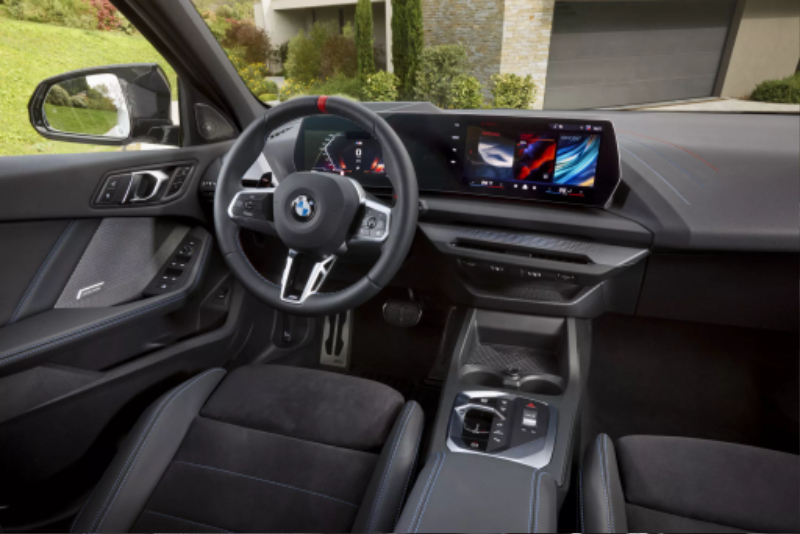 2025-BMW-M135i-56-1-2048x1366.jpg
