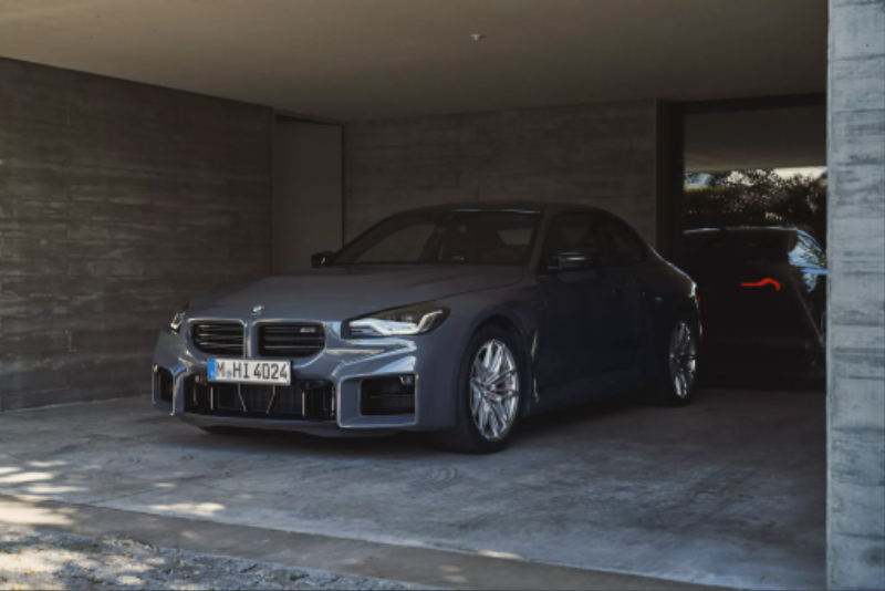 2025-BMW-M2-53B-2048x1366.jpg