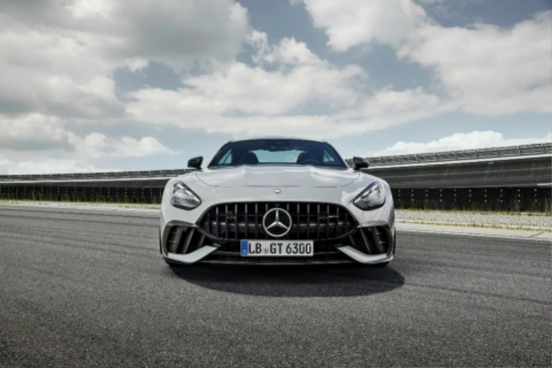 2025-Mercedes-AMG-GT-63-Pro-711-13.jpg