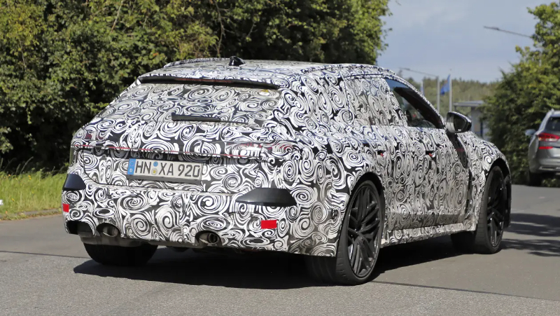 Audi RS 7 Avant spy shots-3.jpg